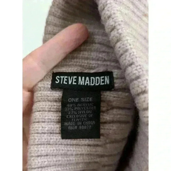 BNWOT Steve Madden Women's Cable Knit Beanie Hat Dusty Rose One Size - Picture 3 of 5